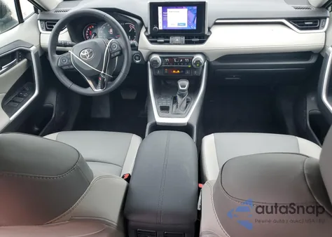 2023 Toyota Rav4 Xle Premium z USA, uszkodzony, nr VIN 2T3A1RFV8PW385676